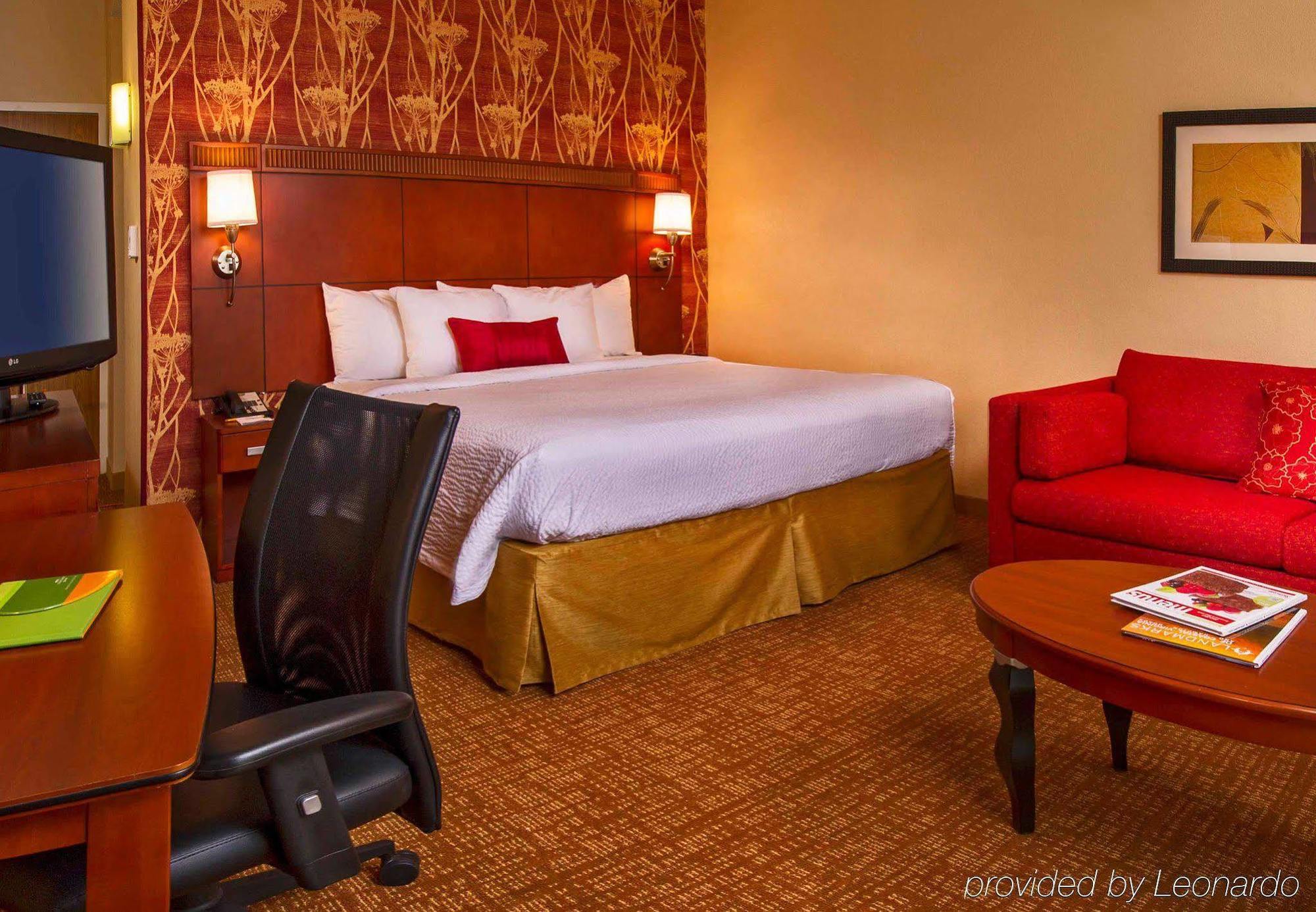 Courtyard Virginia Norfolk Hotel Virginia Beach